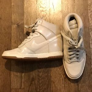 Women’s Nike Air Force One High-Top Sneakers. White and Silver. Size 8.5